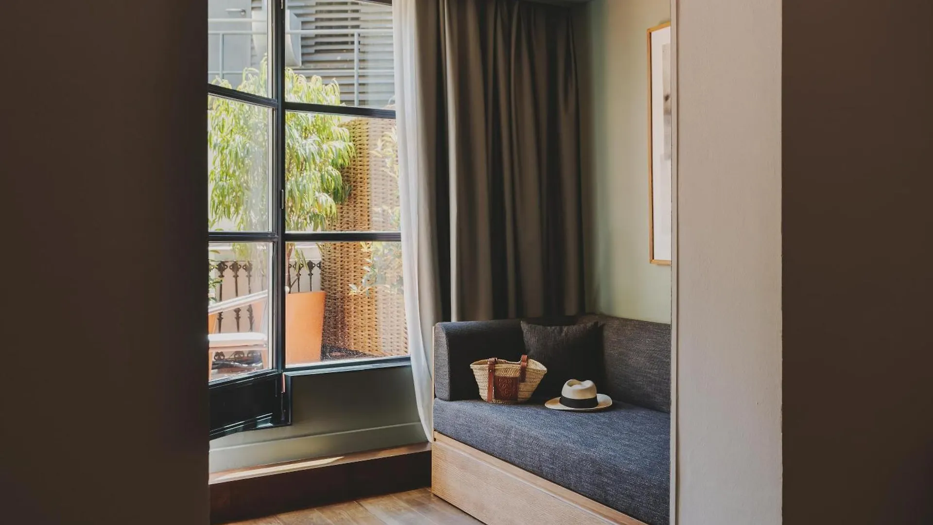 Hotel Regina ברצלונה ספרד